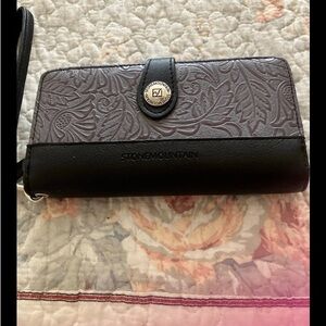 Stone Mountain Wallet